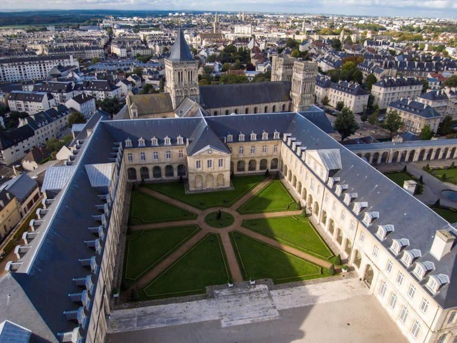 90m2 Lumineux, Centre, Vue Eglise Penchee Appartement *